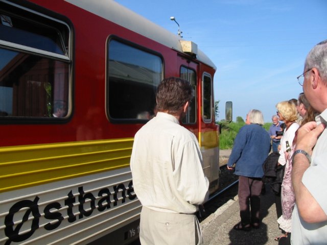 trinbrt20030023.jpg